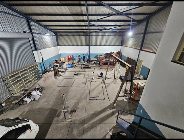 354M² FACTORY TO LET IN ANDERBOLT
